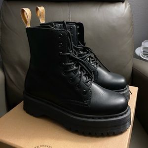 Doc Martens Jadon II Mono Boots
